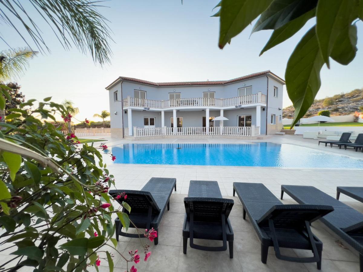 Grand Villa Lynn Seaview Ayia Napa Exteriér fotografie
