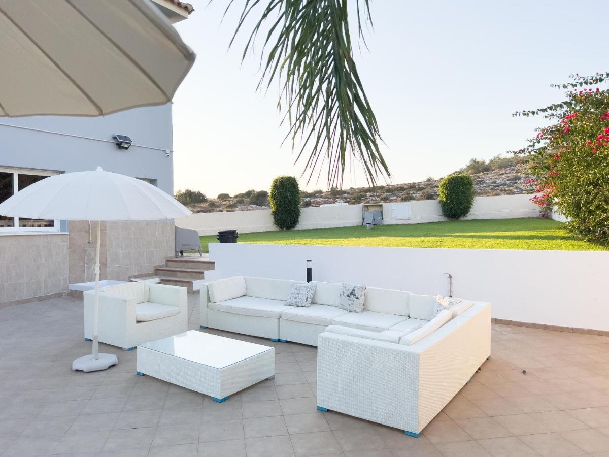 Grand Villa Lynn Seaview Ayia Napa Exteriér fotografie