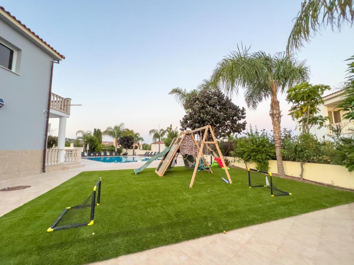 Grand Villa Lynn Seaview Ayia Napa Exteriér fotografie