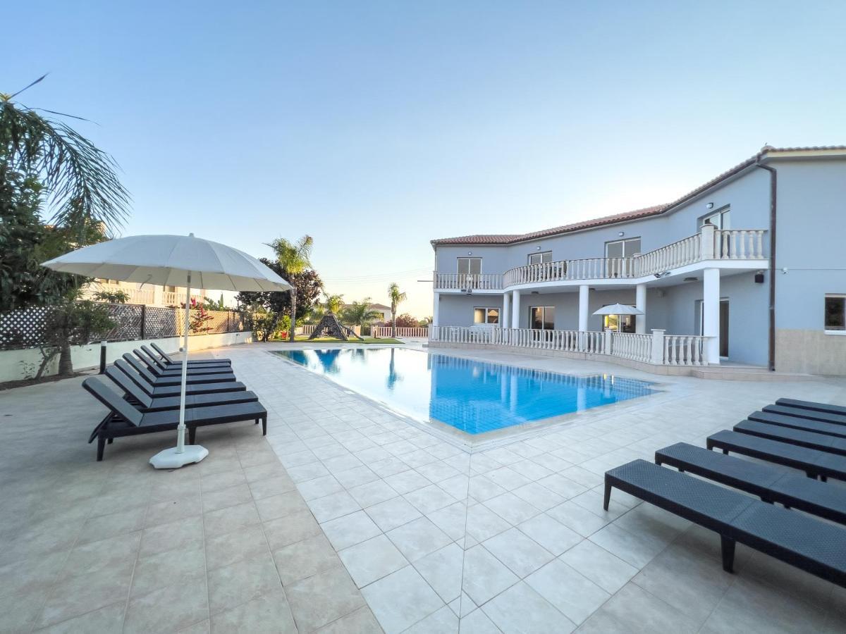 Grand Villa Lynn Seaview Ayia Napa Exteriér fotografie