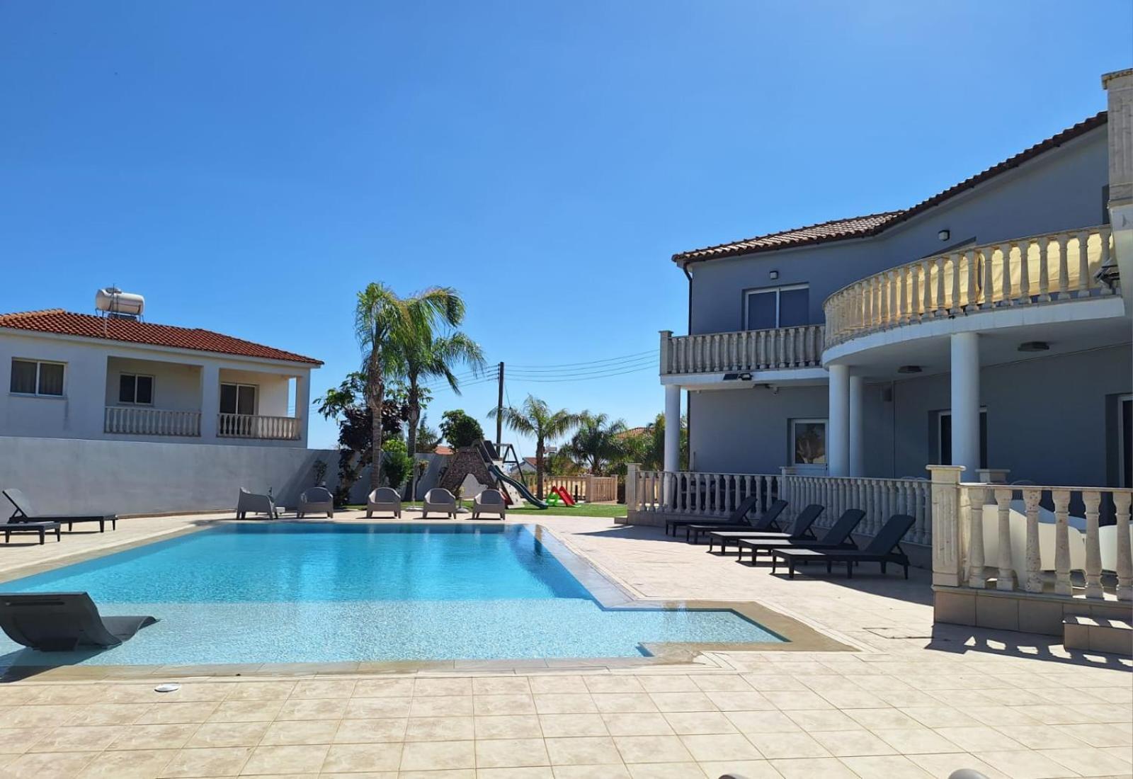 Grand Villa Lynn Seaview Ayia Napa Exteriér fotografie